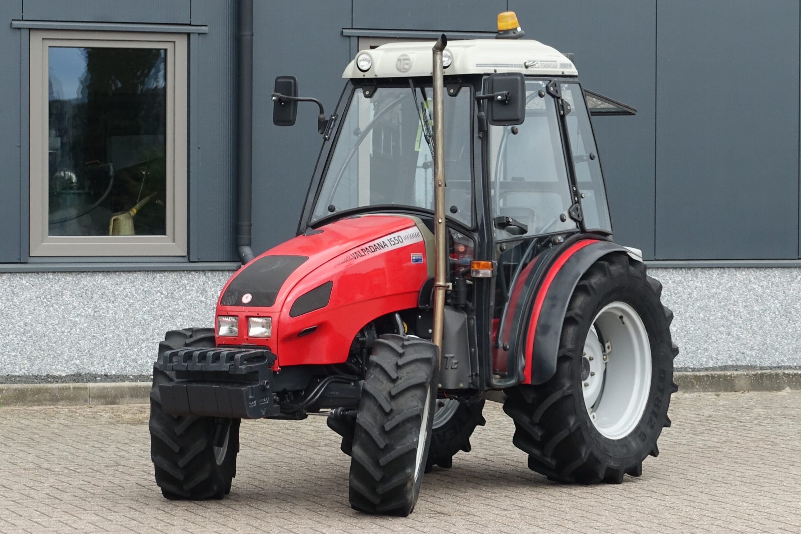 Traktor Valpadana 1550 4wd