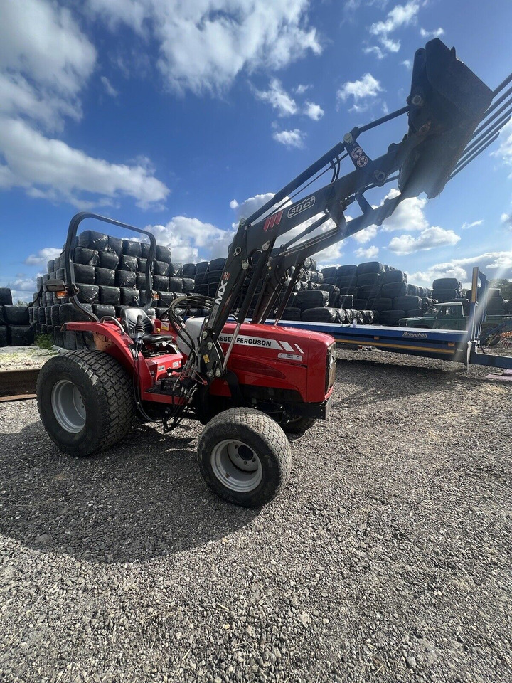 Traktor Massey Ferguson